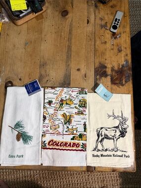 NWT Colorado Travel Tea Towels Bundle Estes Park Rocky Mountain National Park